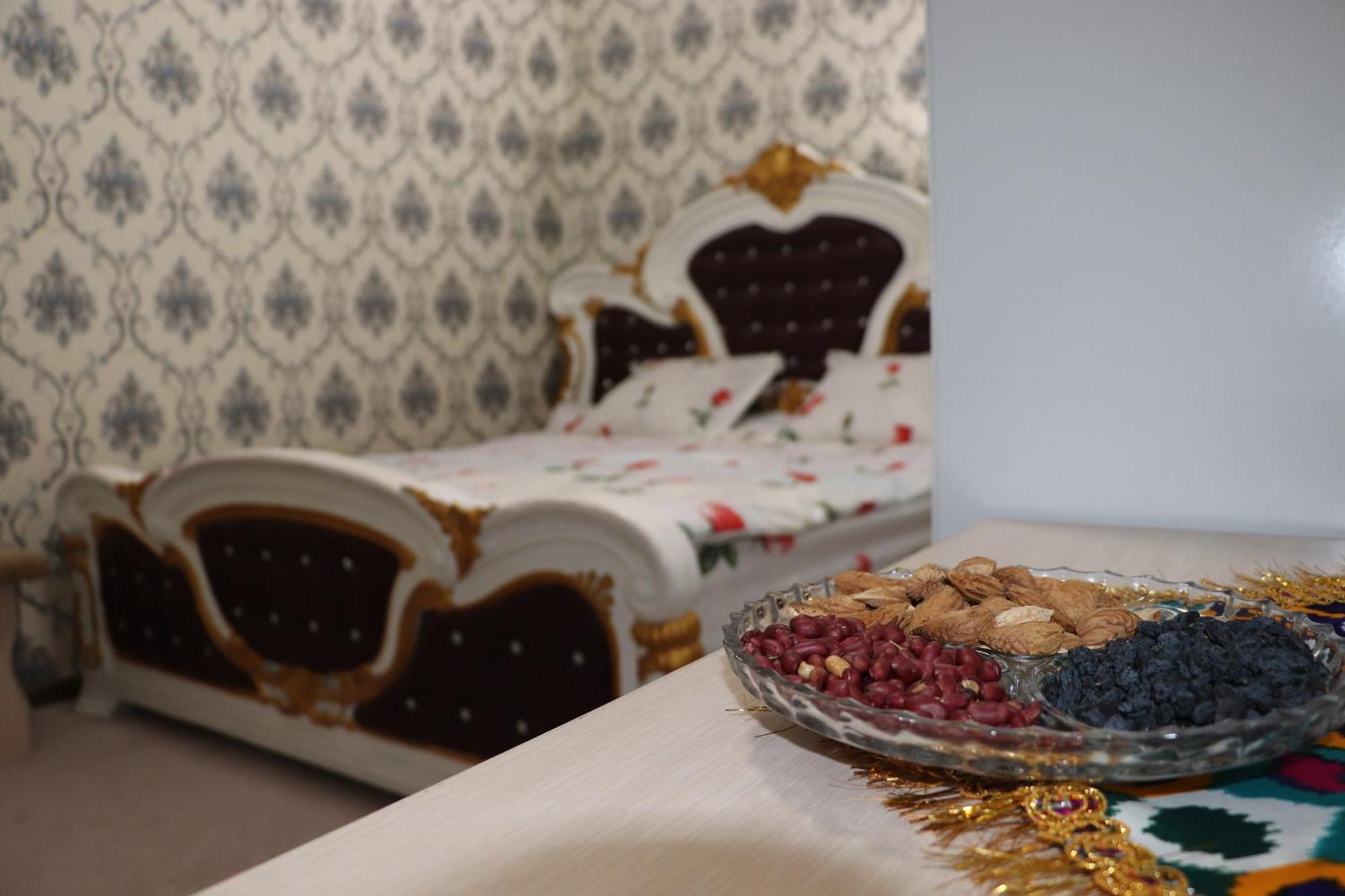 Shodlik Guest House Khiva Exterior foto